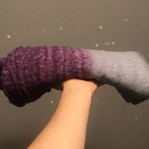 Wrapsody breeze lightweight woven baby wrap.